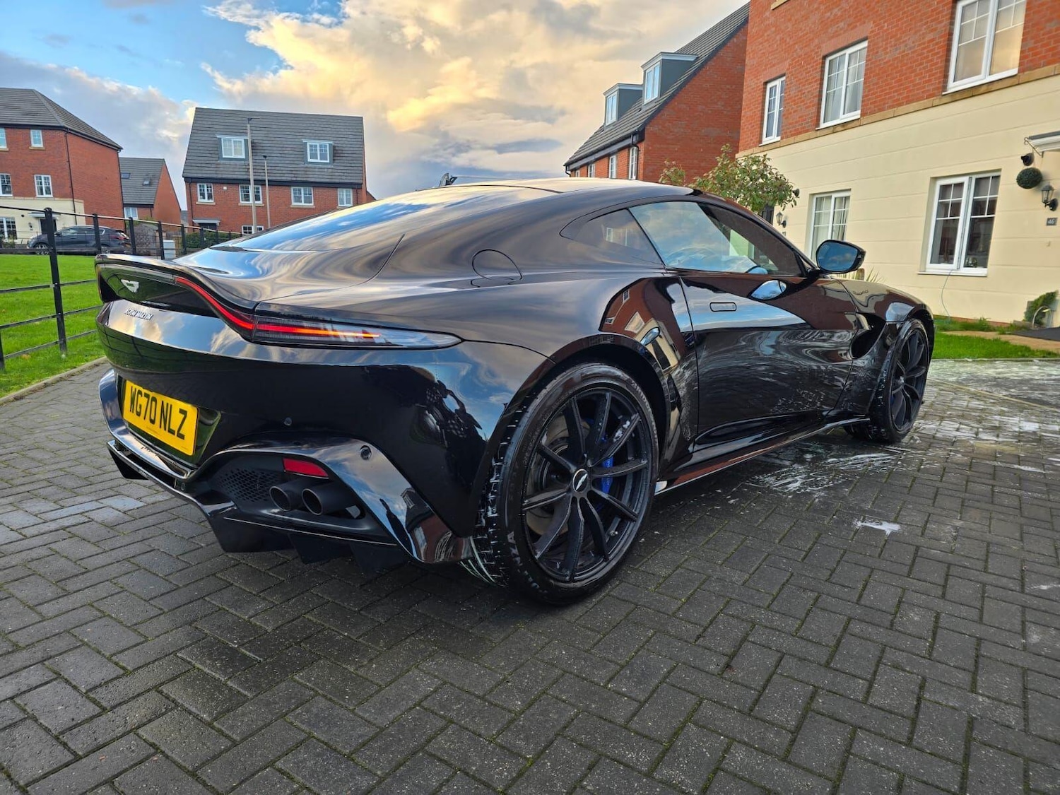 Used Aston Martin Vantage 2020 for sale - 77049901: Photo 6