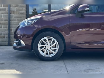 Used Renault Scenic 2014 for sale - 77525794: Photo