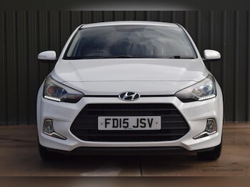 Used Hyundai i20 2015 for sale - 76818137: Photo