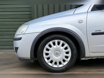 Used Vauxhall Corsa 2006 for sale - 76818135: Photo