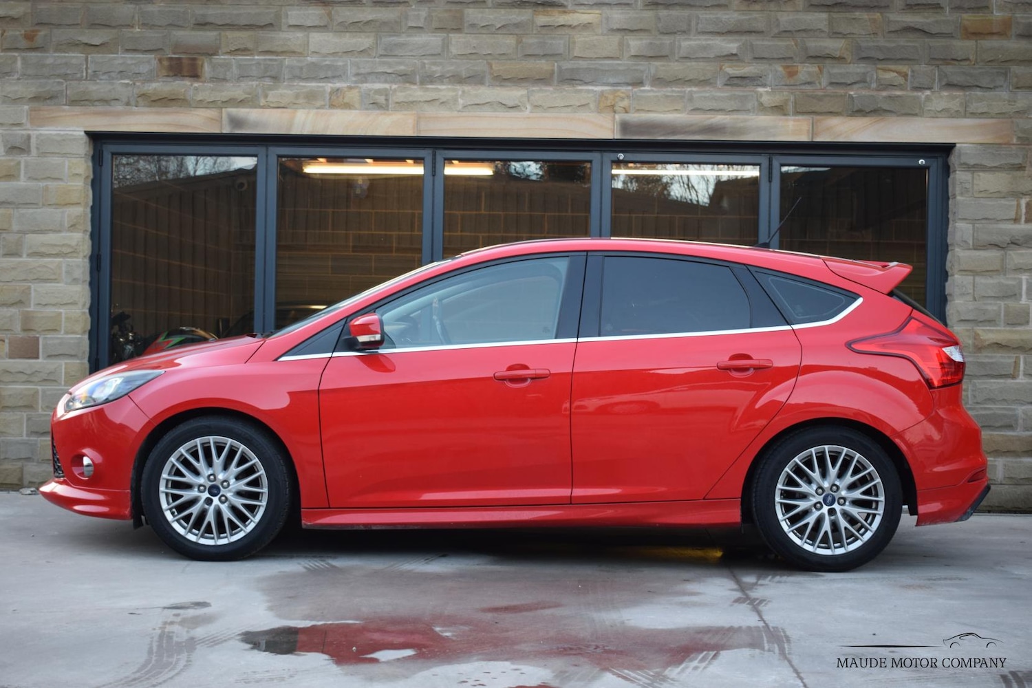 Used Ford Focus 2012 for sale - 76935570: Photo 2