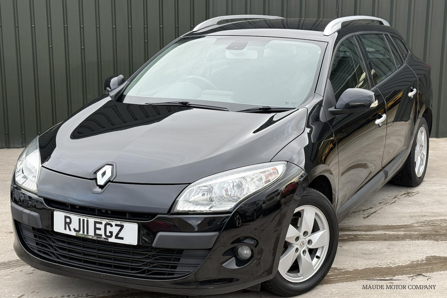 Used Renault Megane 2011 for sale - 76818129: Photo 1