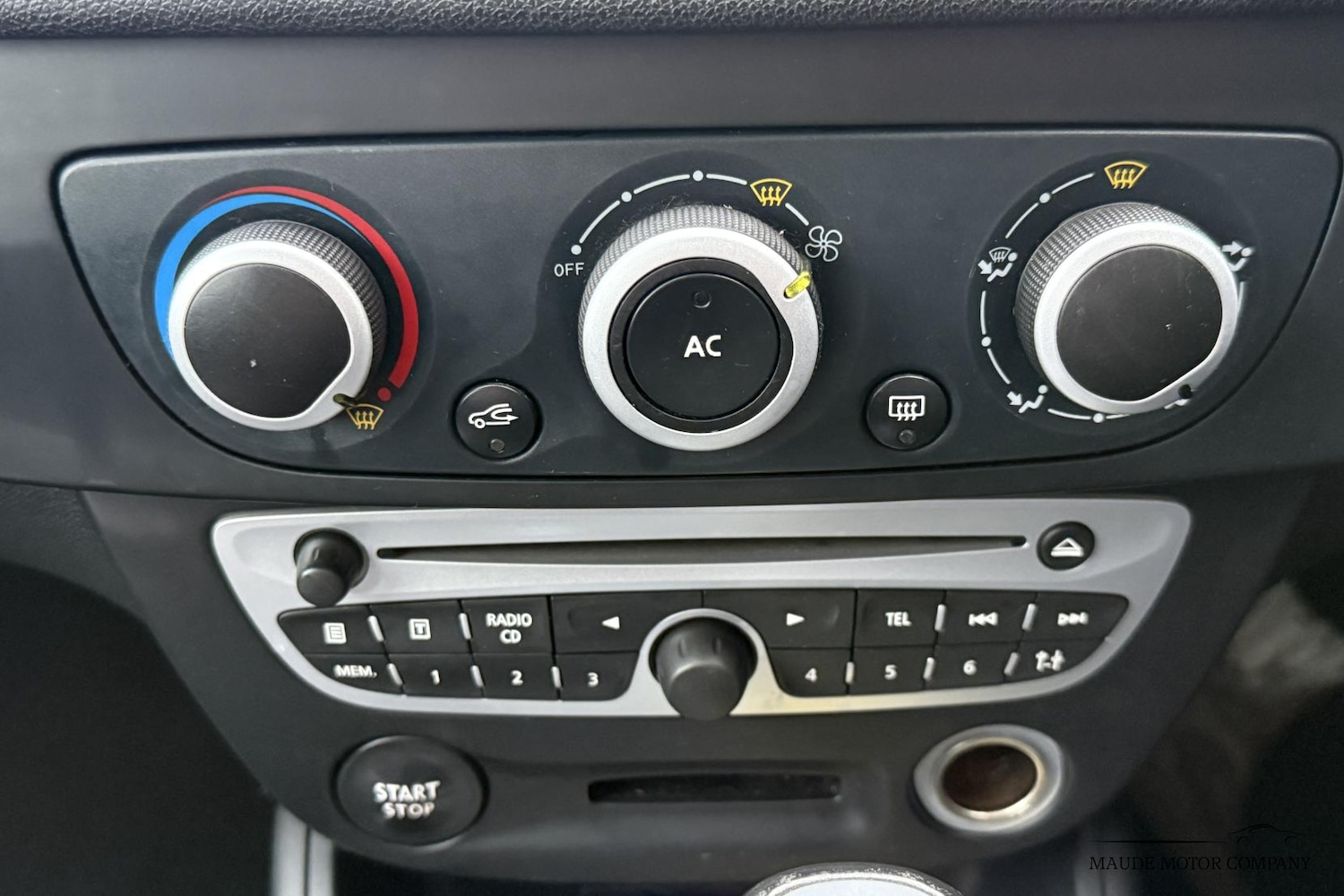 Used Renault Megane 2011 for sale - 76818129: Photo 17