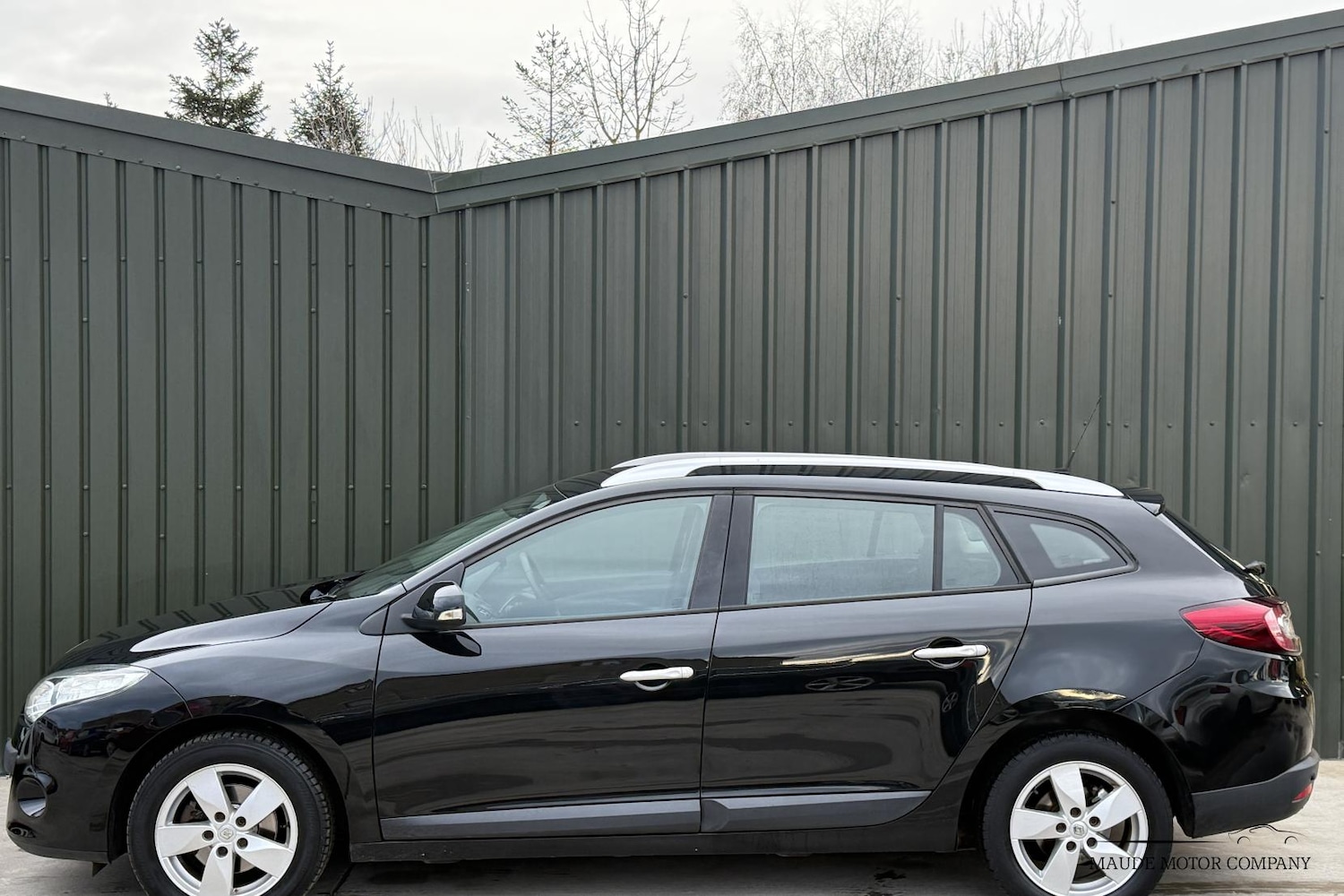 Used Renault Megane 2011 for sale - 76818129: Photo 2