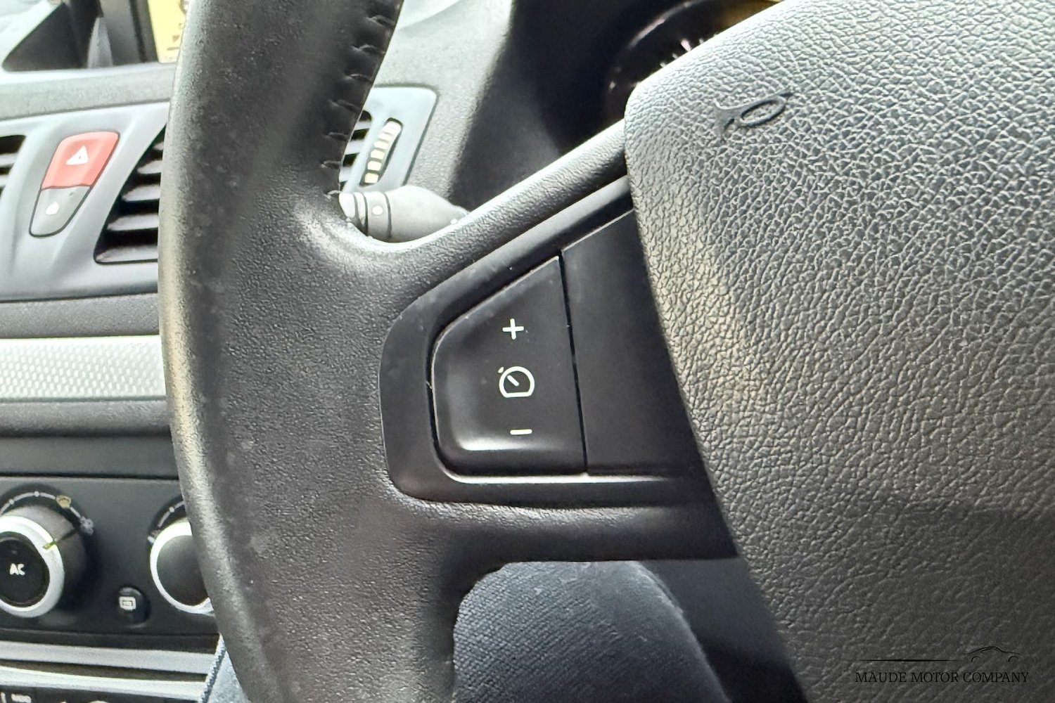 Used Renault Megane 2011 for sale - 76818129: Photo 23