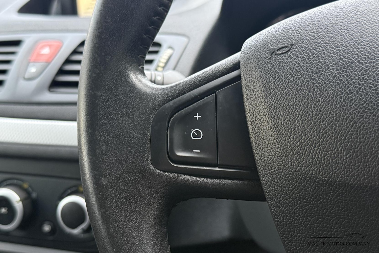 Used Renault Megane 2011 for sale - 76818129: Photo 24