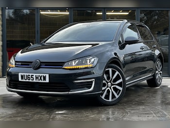 Used Volkswagen Golf 2015 for sale - 77644115: Photo
