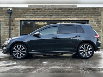 Used Volkswagen Golf 2015 for sale - 77644115: Photo