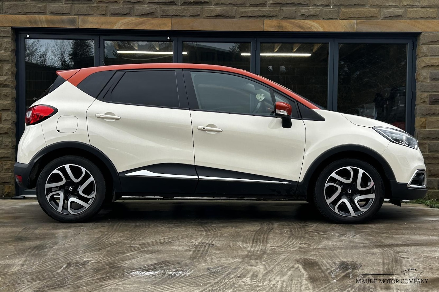 Used Renault Captur 2015 for sale - 77536391: Photo 8