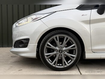 Used Ford Fiesta 2016 for sale - 76818125: Photo