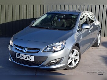 Used Vauxhall Astra 2014 for sale - 77251510: Photo