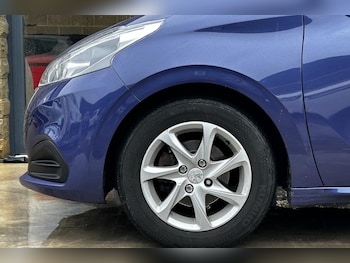 Used Peugeot 208 2015 for sale - 78733246: Photo