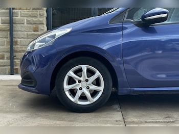 Used Peugeot 208 2016 for sale - 78858362: Photo