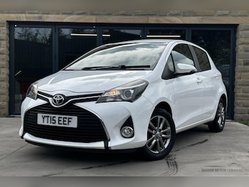 Used Toyota Yaris 2015 for sale - 78478883: Photo