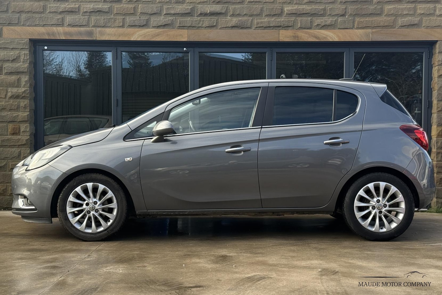 Used Vauxhall Corsa 2016 for sale - 77063581: Photo 3