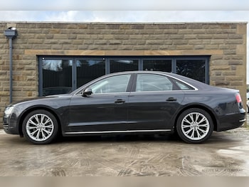Used Audi A8 2010 for sale - 77395414: Photo