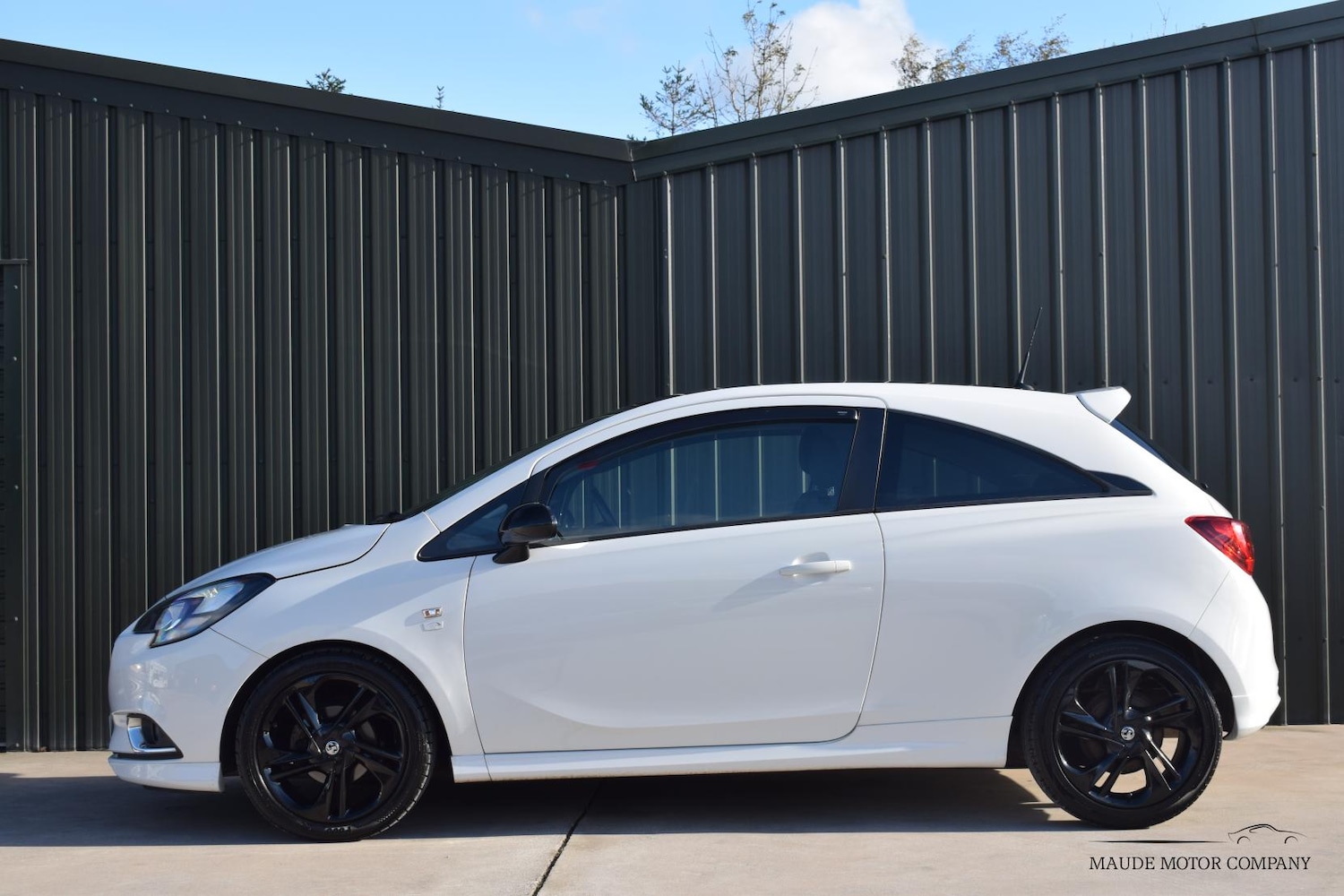 Used Vauxhall Corsa 2015 for sale - 76818117: Photo 2