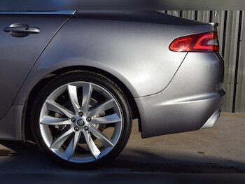 Used Jaguar XF 2013 for sale - 76818119: Photo