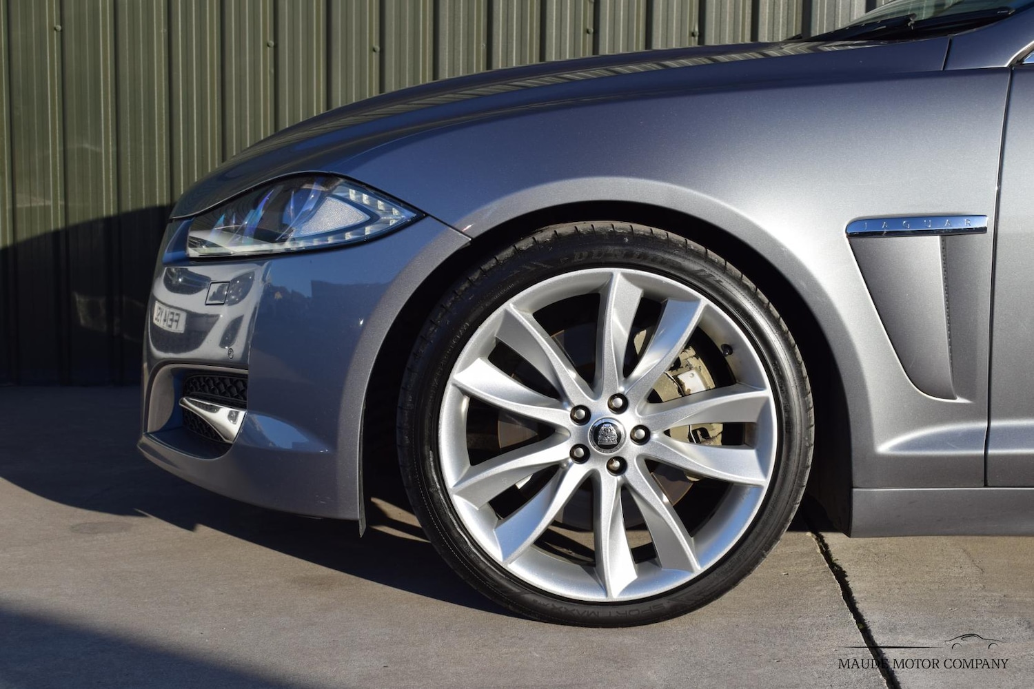 Used Jaguar XF 2013 for sale - 76818119: Photo 4