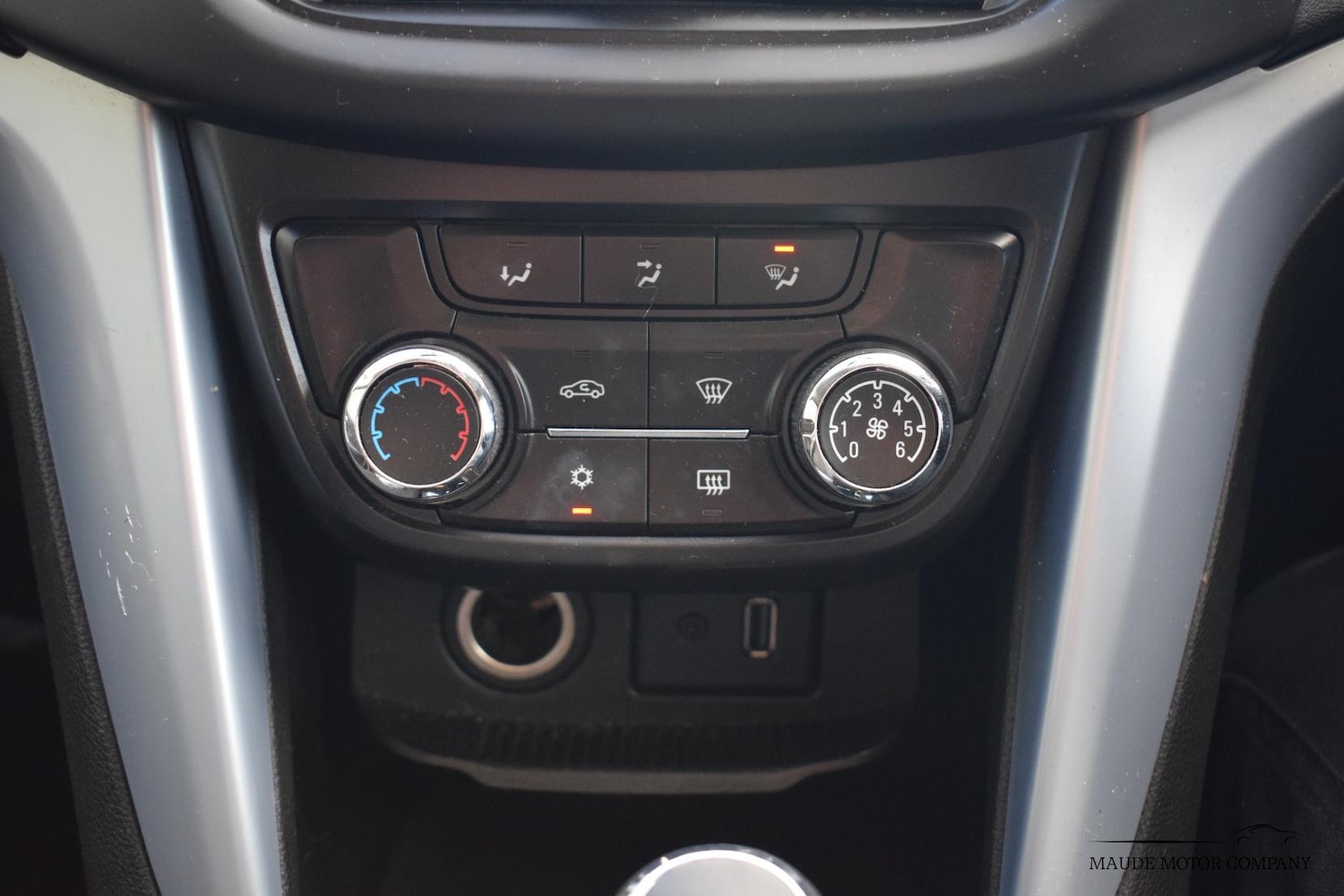 Used Vauxhall Zafira Tourer 2013 for sale - 76818114: Photo 16