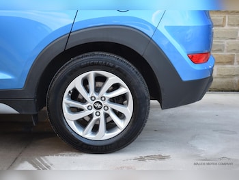 Used Hyundai TUCSON 2017 for sale - 76925331: Photo