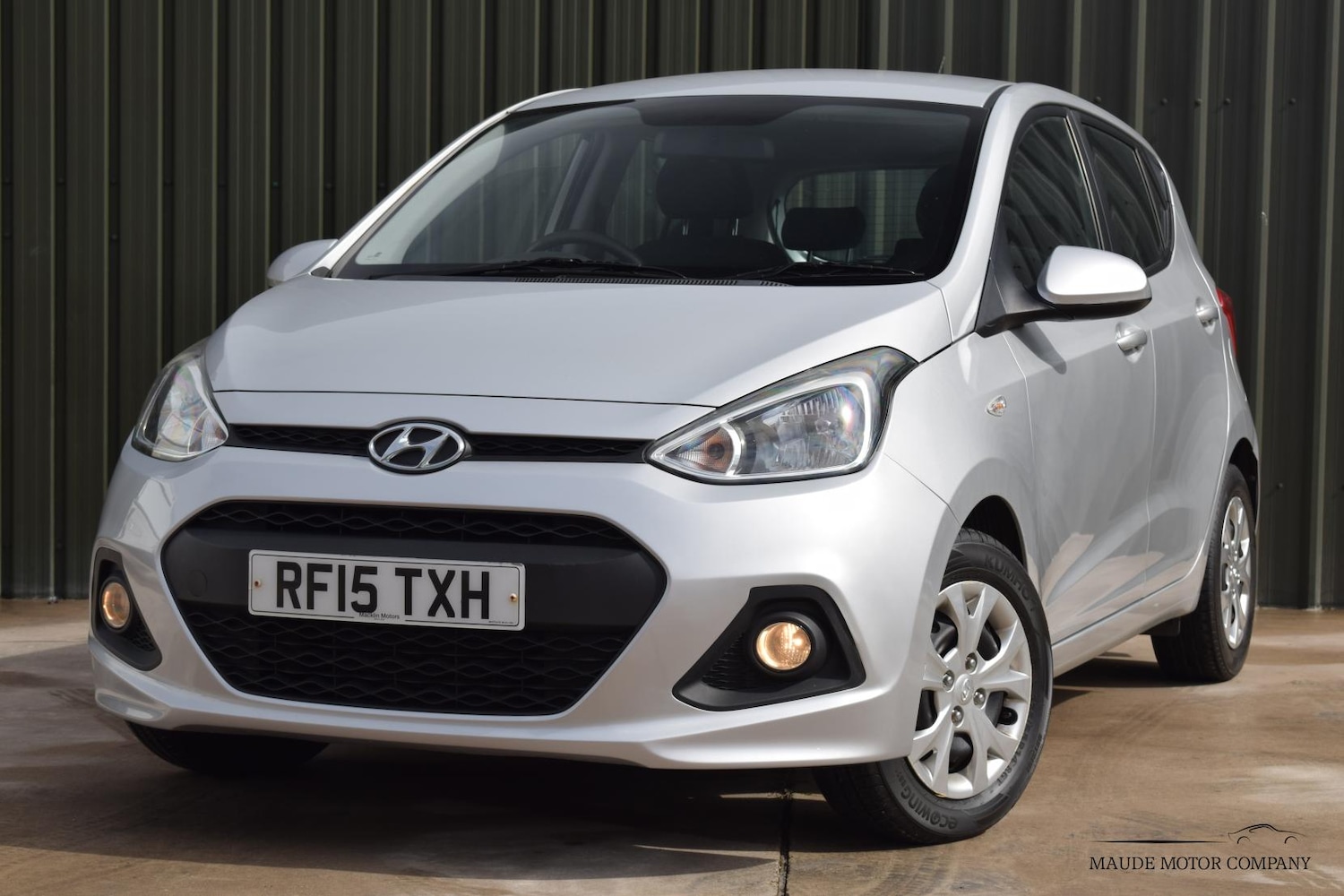 Used Hyundai i10 2015 for sale - 76818111: Photo 1