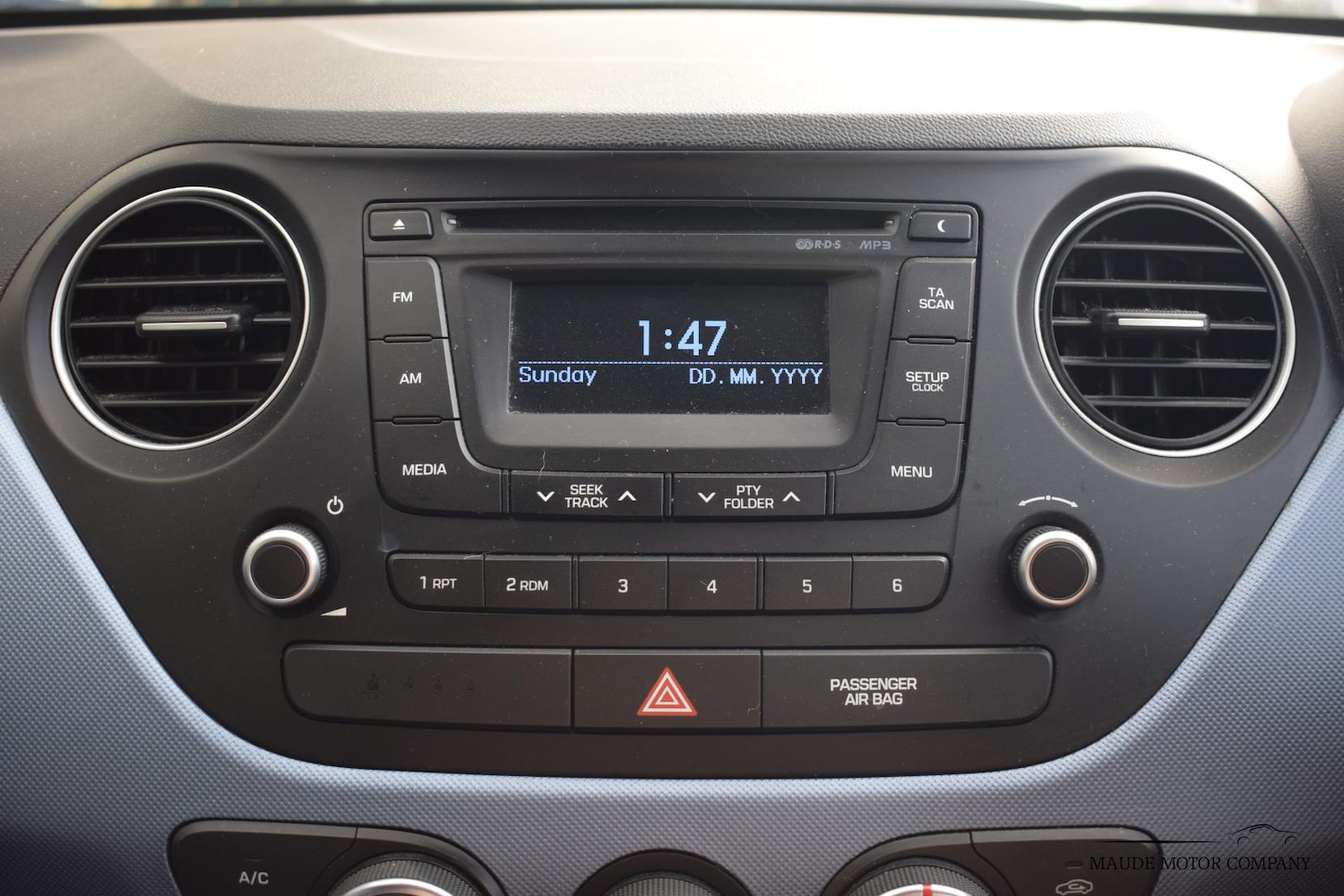 Used Hyundai i10 2015 for sale - 76818111: Photo 18