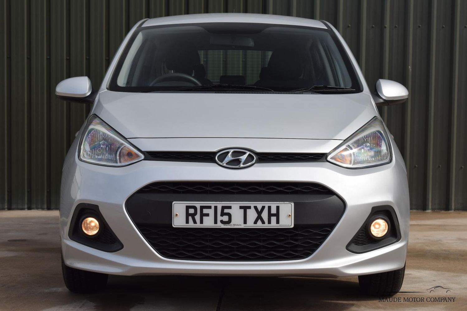 Used Hyundai i10 2015 for sale - 76818111: Photo 2