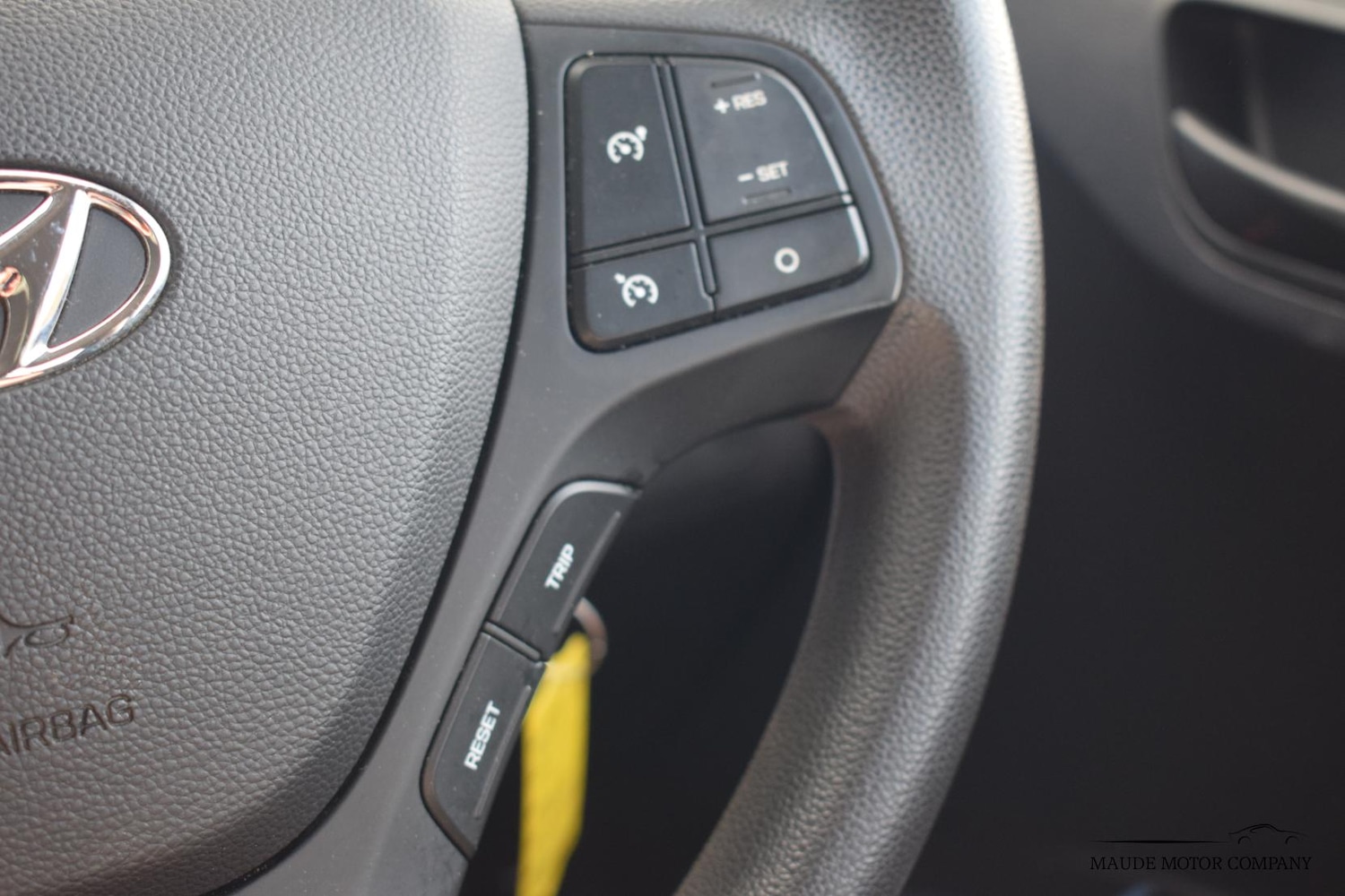 Used Hyundai i10 2015 for sale - 76818111: Photo 24