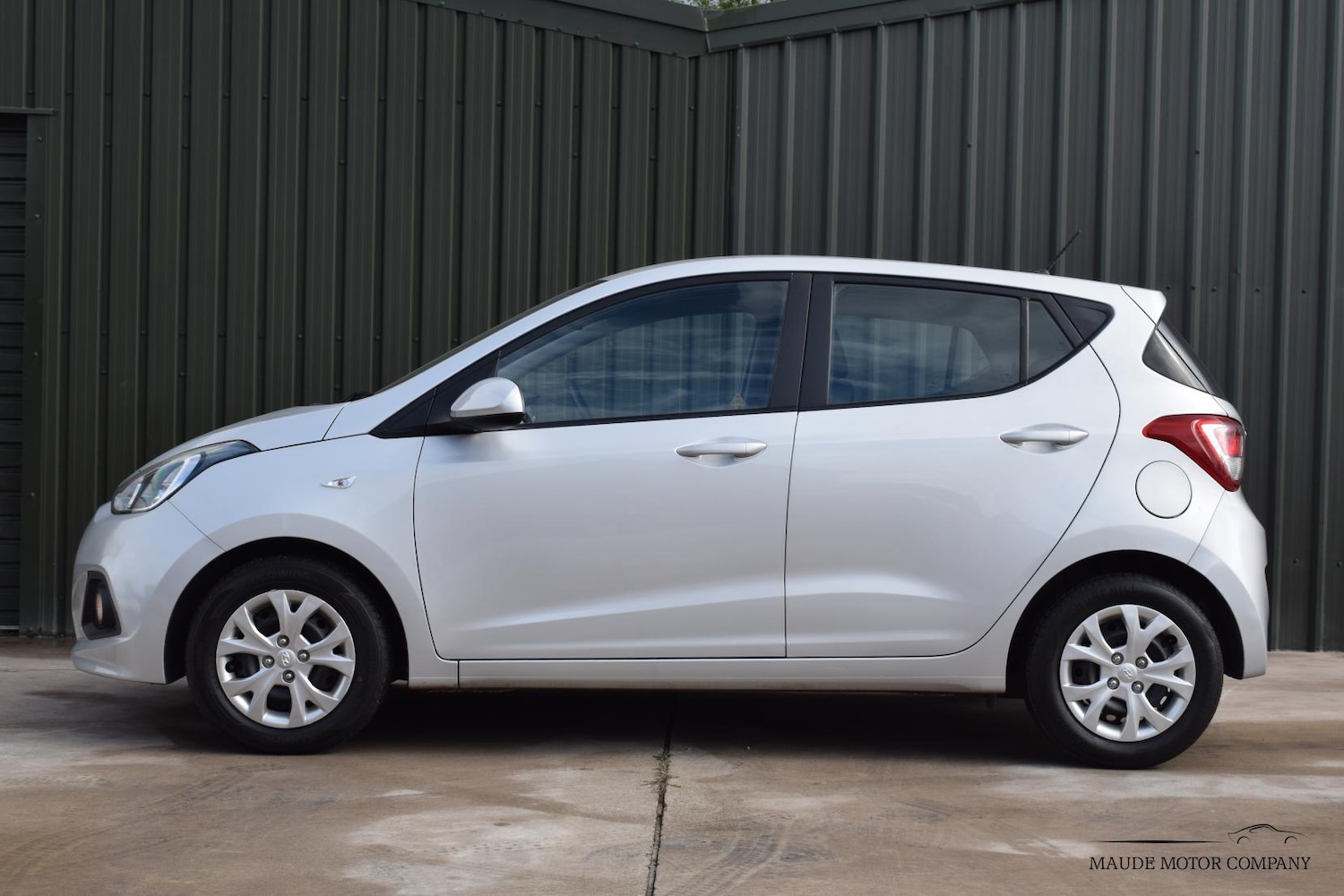 Used Hyundai i10 2015 for sale - 76818111: Photo 3