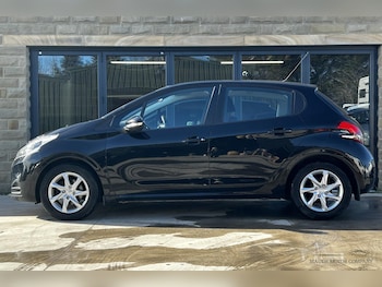 Used Peugeot 208 2016 for sale - 77767152: Photo