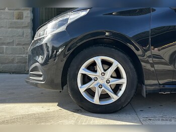 Used Peugeot 208 2016 for sale - 77767152: Photo