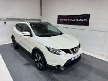 2015 (15) - 1.6 dCi N-Tec+ 5dr Xtronic