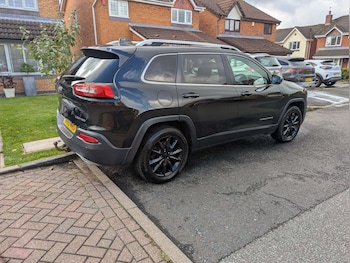 Used Jeep Cherokee 2015 for sale - 76290998: Photo 3