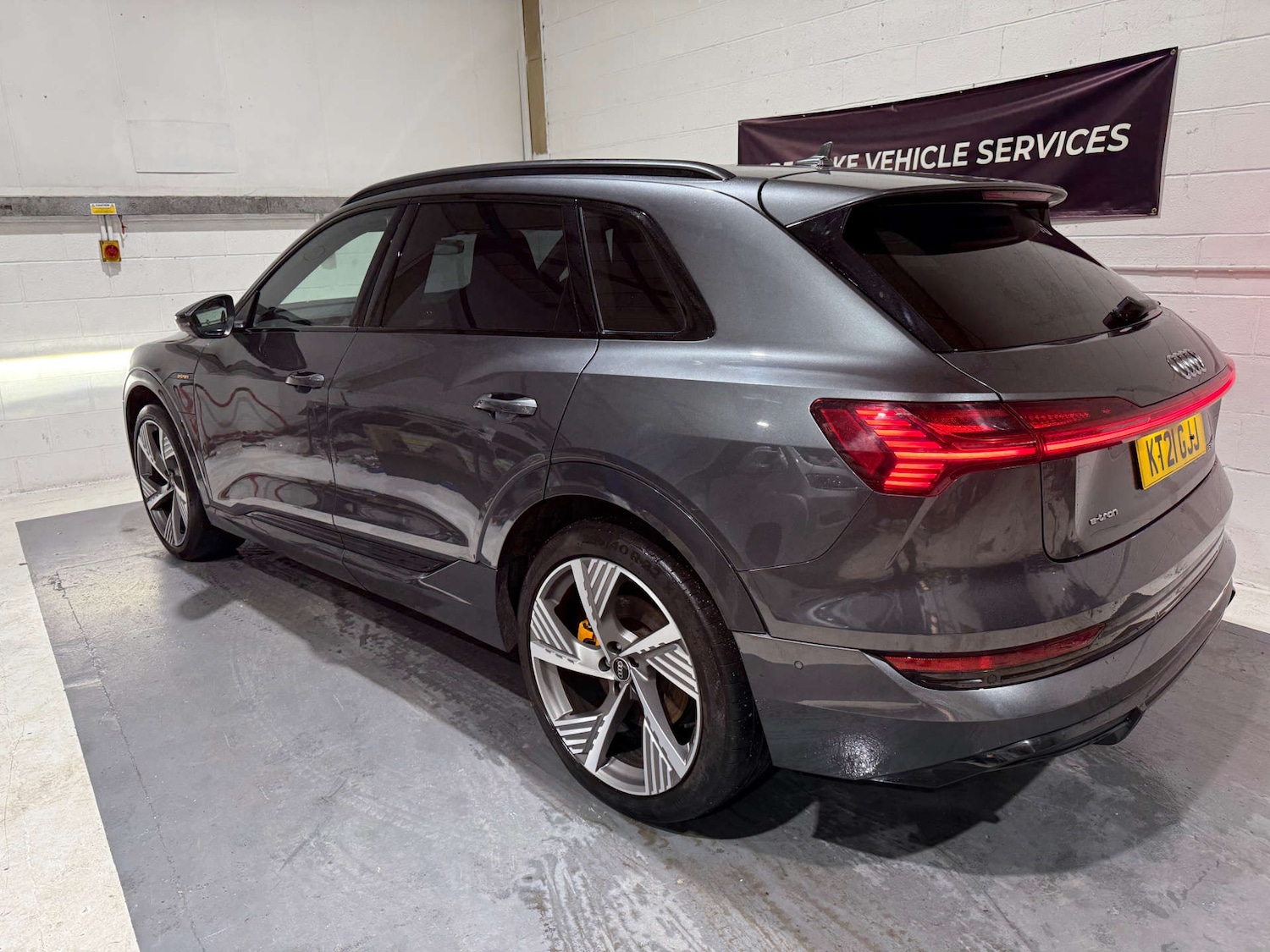 Used Audi e-tron 2021 for sale - 76830099: Photo 12