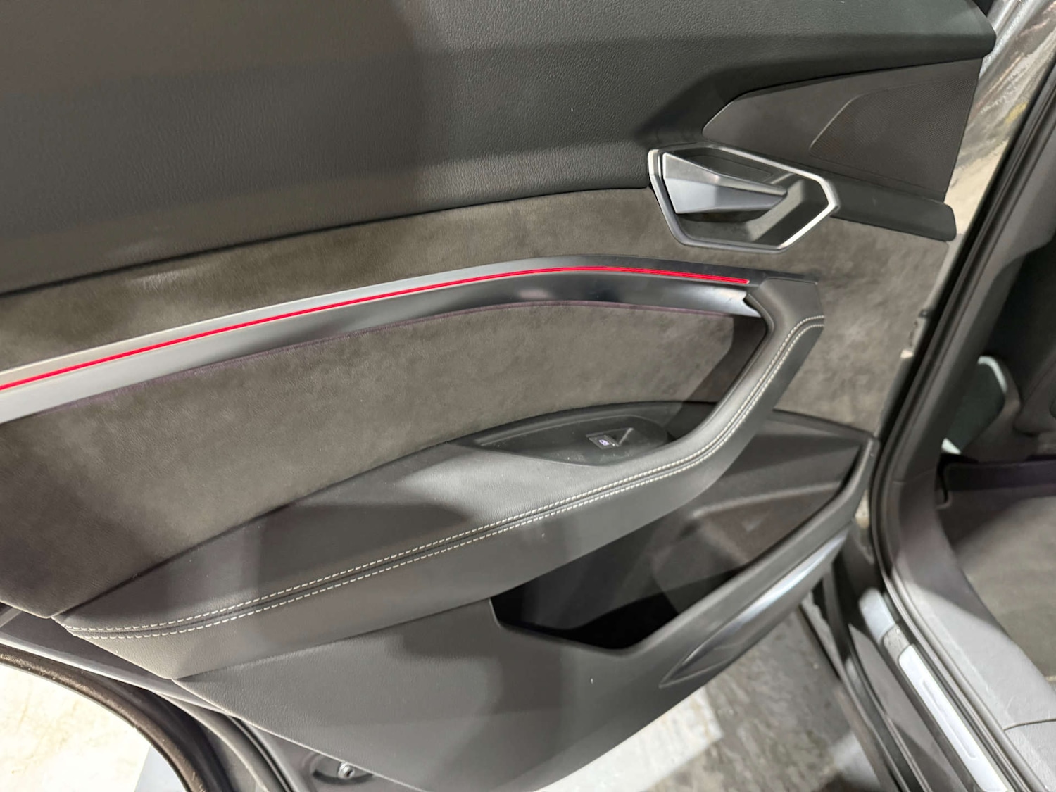 Used Audi e-tron 2021 for sale - 76830099: Photo 18