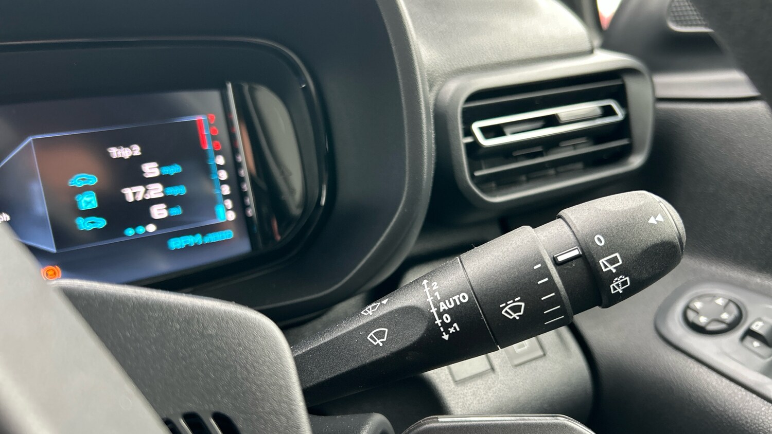 Used Citroen Berlingo 2025 for sale - 76260950: Photo 28