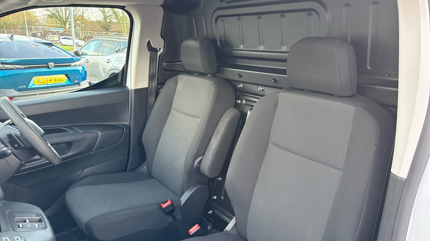 Used Peugeot Partner 2024 for sale - 77599585: Photo 25