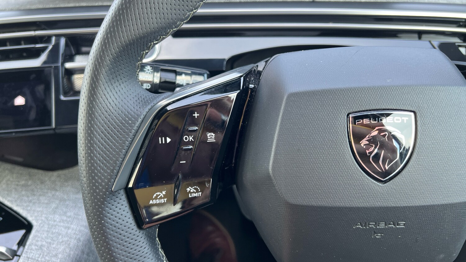 Used Peugeot 3008 2024 for sale - 75811178: Photo 37