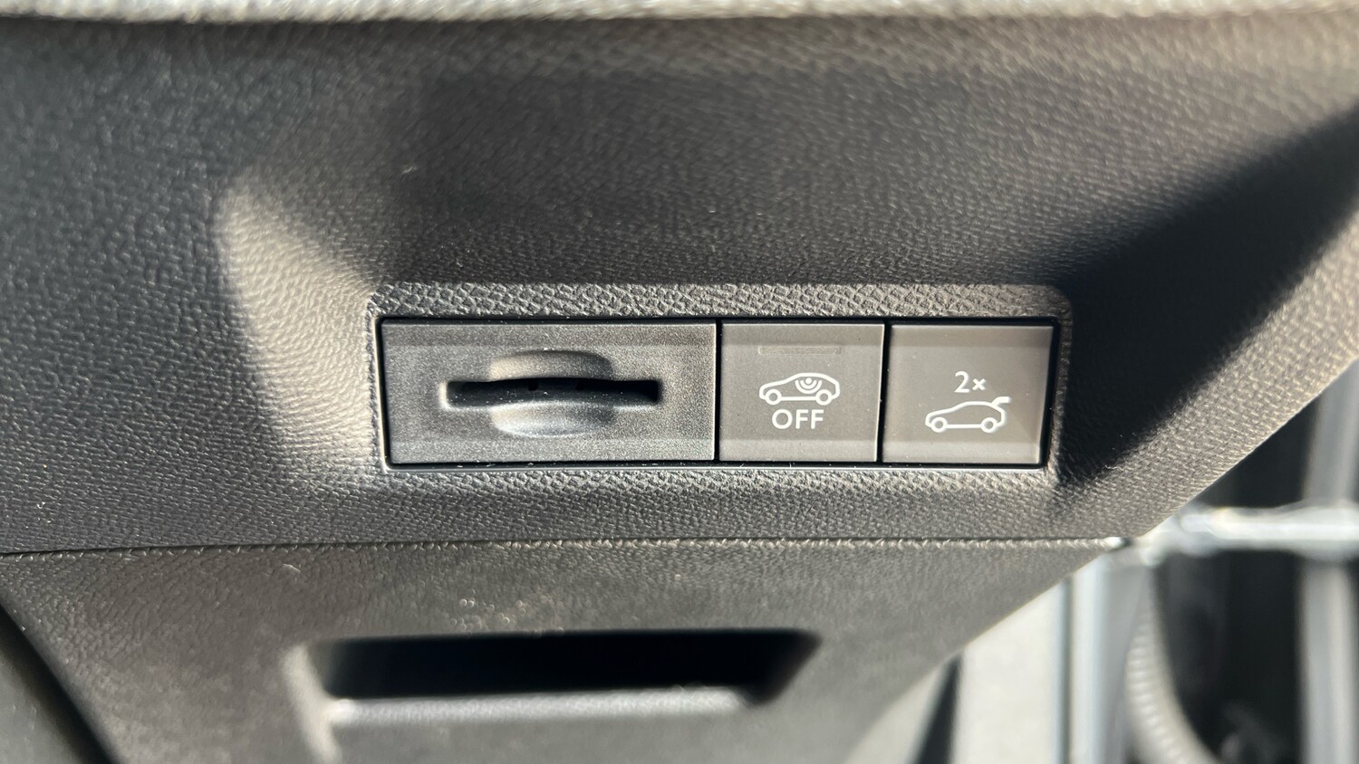 Used Peugeot 3008 2024 for sale - 75811178: Photo 41