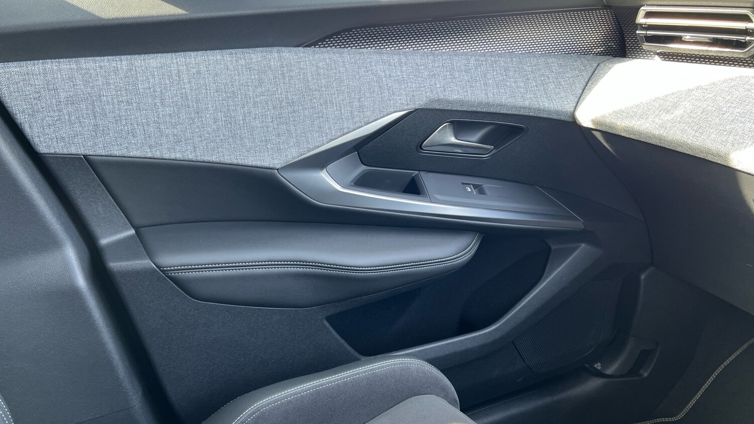 Used Peugeot 3008 2024 for sale - 75811178: Photo 42