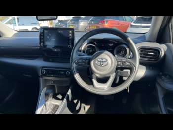 Used Toyota Yaris 2021 for sale - 74214076: Photo
