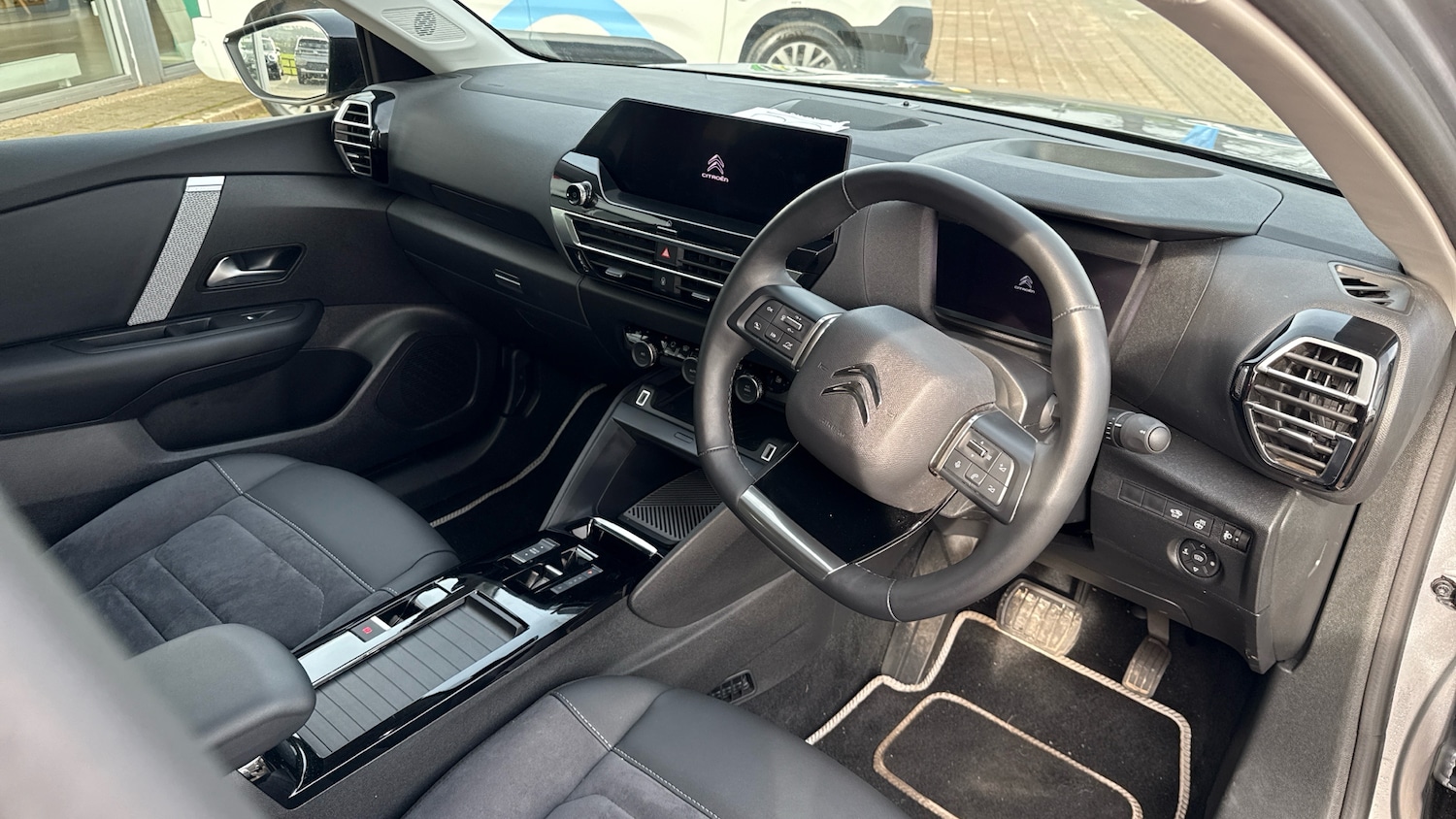 Used Citroen C4 2024 for sale - 77978807: Photo 11