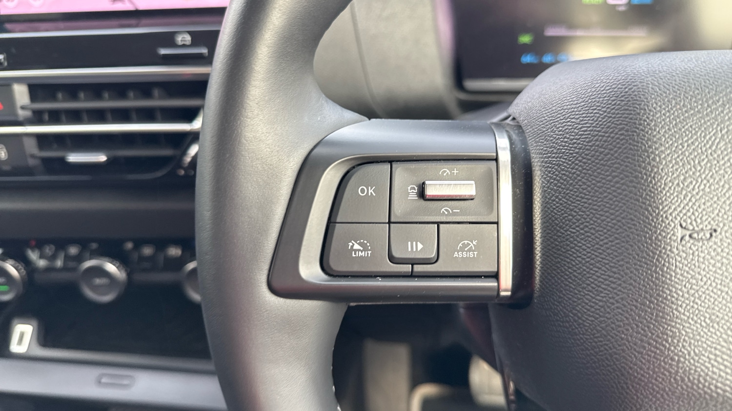 Used Citroen C4 2024 for sale - 77978807: Photo 23