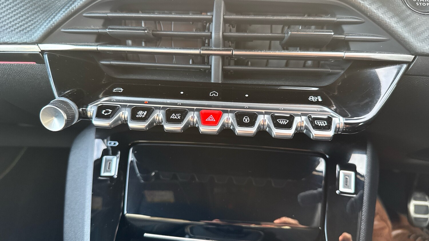 Used Peugeot 208 2024 for sale - 76772579: Photo 33