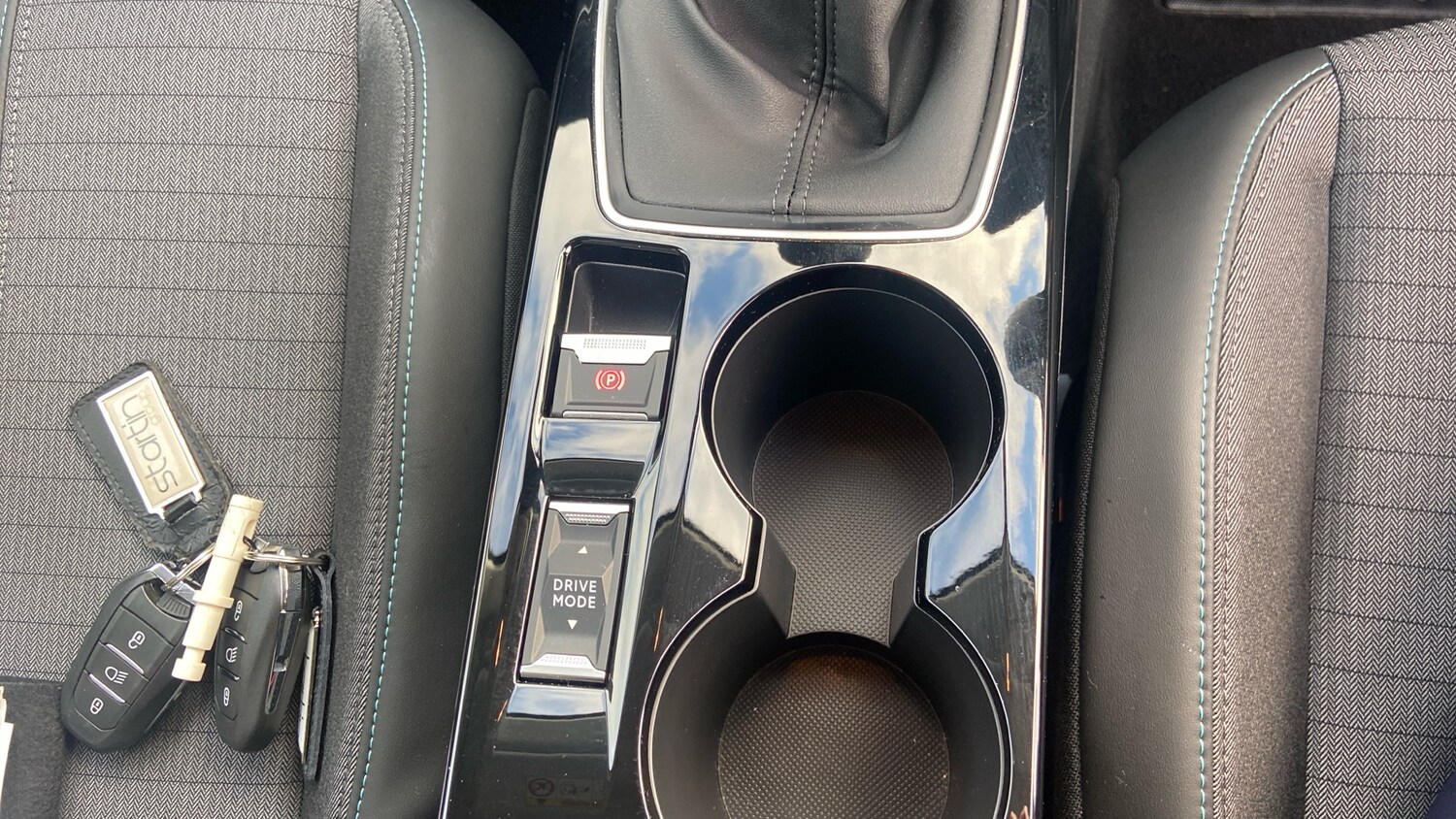 Used Peugeot 208 2023 for sale - 76190398: Photo 21