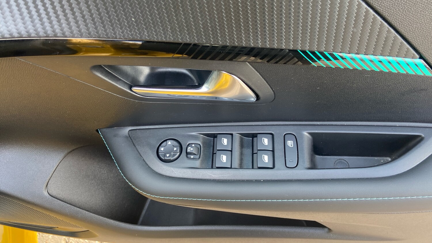 Used Peugeot 208 2023 for sale - 76190398: Photo 22