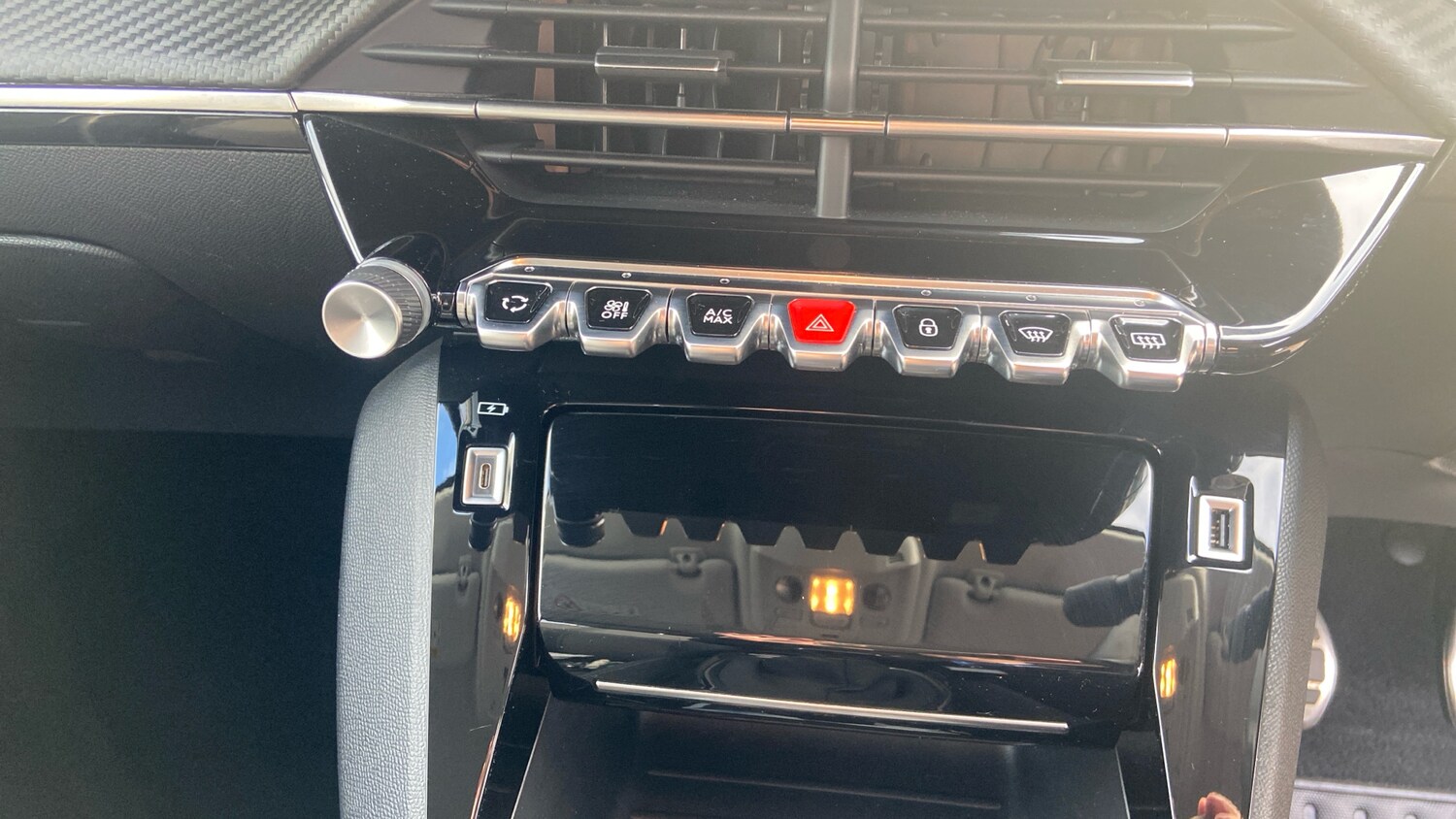 Used Peugeot 208 2023 for sale - 76190398: Photo 31