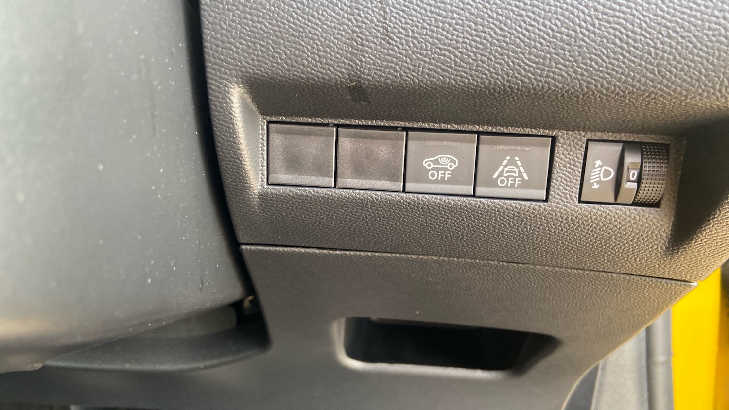 Used Peugeot 208 2023 for sale - 76190398: Photo 32