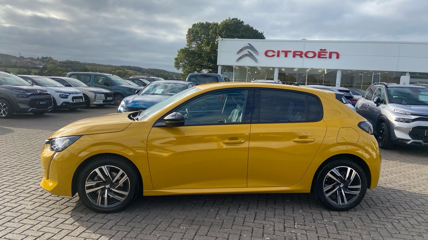 Used Peugeot 208 2023 for sale - 76190398: Photo 6